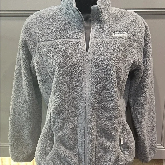 Magellan Outdoors Junior Girls Soft Fuzzy Gray Jacket - Picture 2 of 11